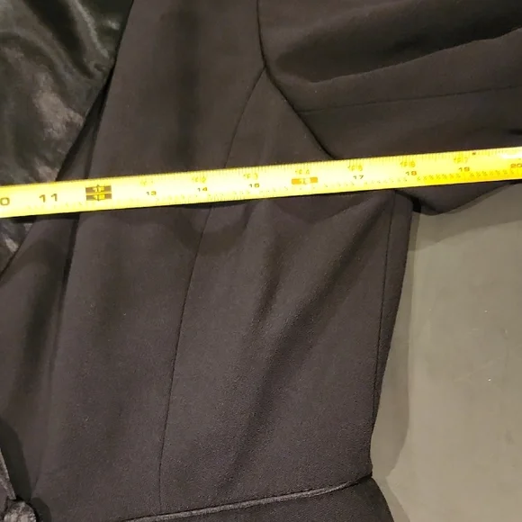 Tuxedo Jacket- vintage 90s - Picture 11 of 15